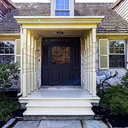 Downingtown Manor - 1900S Farmhouse With Creek Views Exteriér fotografie